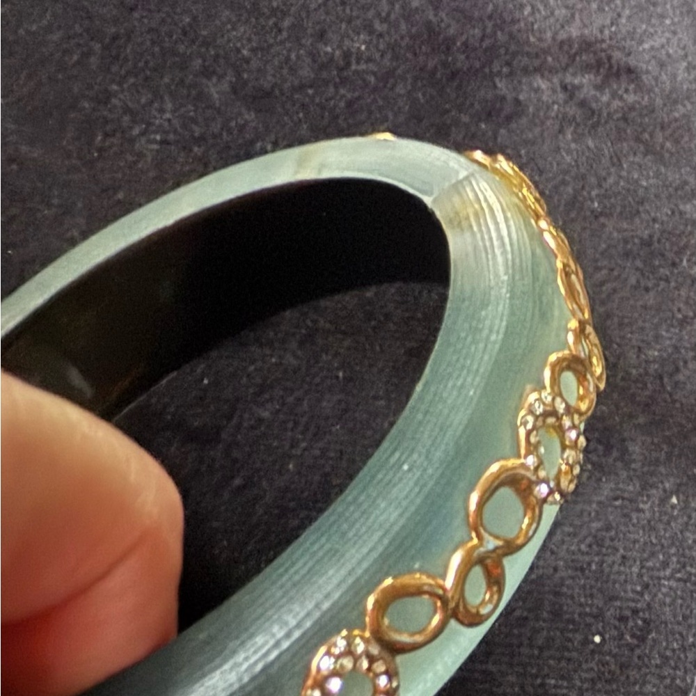Alexa Bittar Gold Plated 6.25in Lucite Crystal Circle Hinged Bracelet